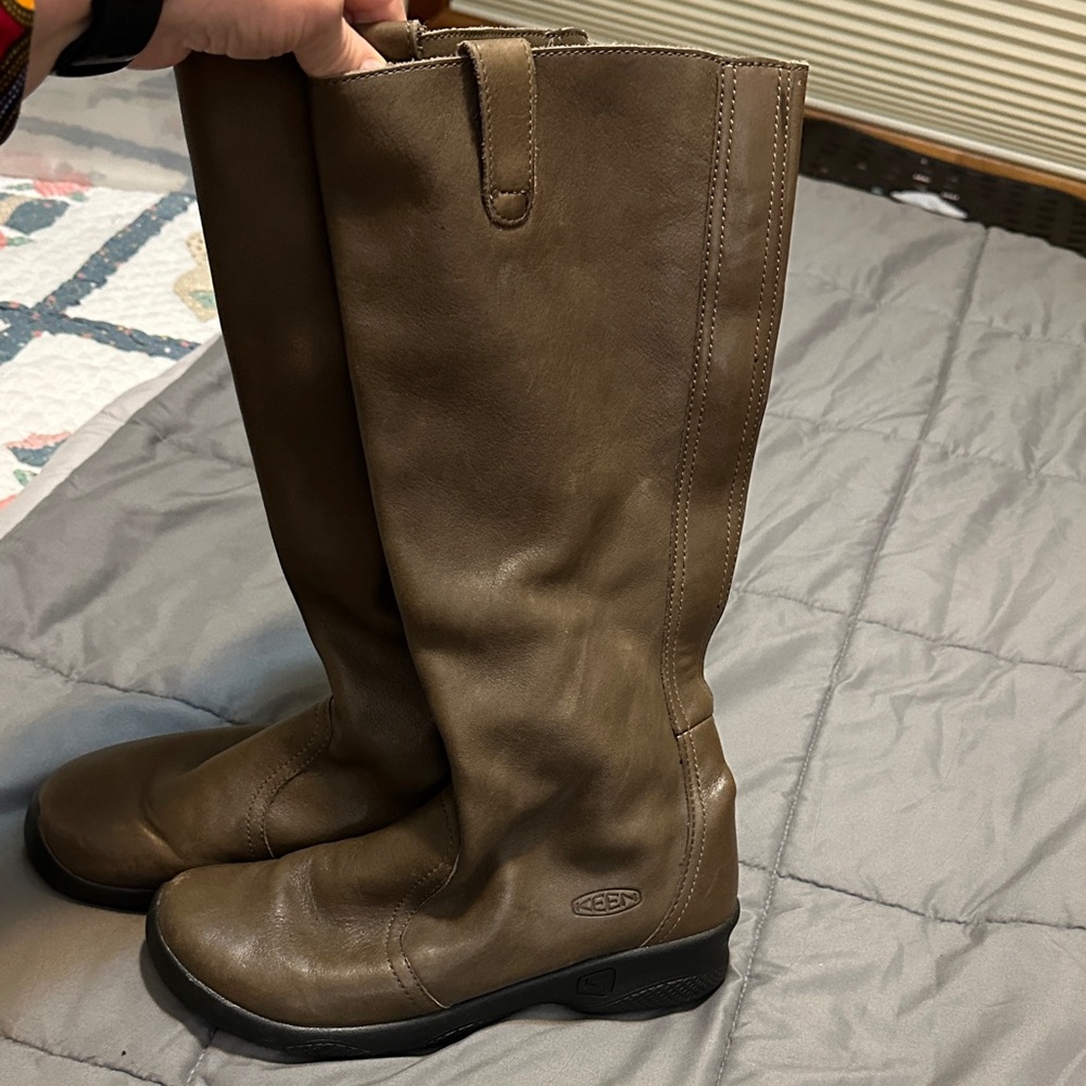 Keen leather tall boots